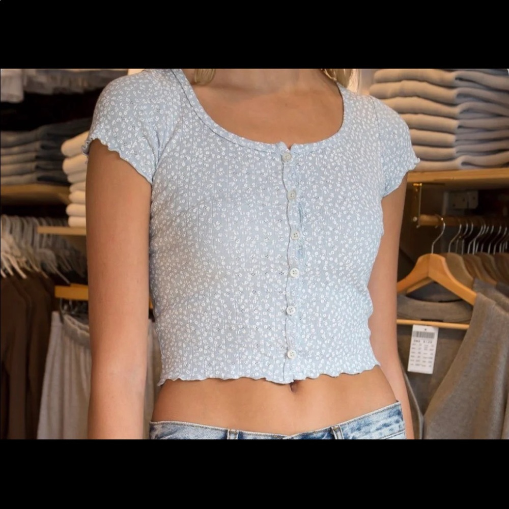 Brandy Melville Zelly Top